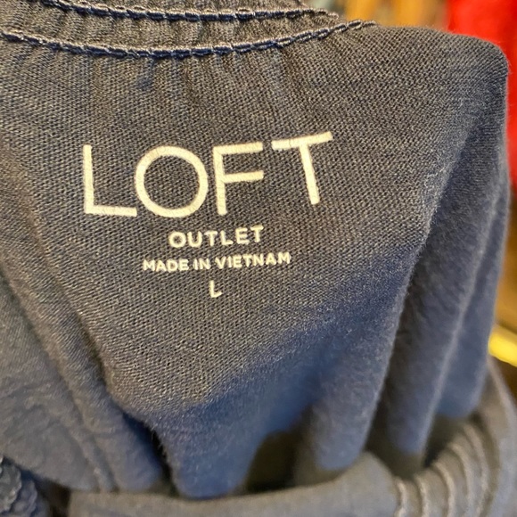 Loft Outlet - Picture 3 of 3